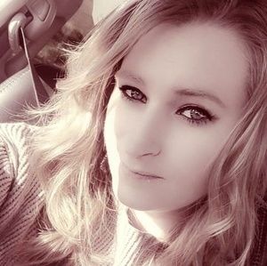 Meet your Posher, Michele